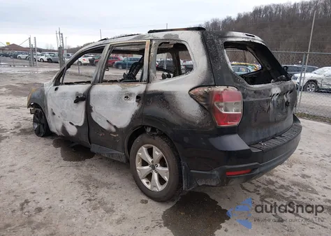 2015 Subaru Forester 2.5I Premium из США, поврежденный, VIN JF2SJADCXFH802731